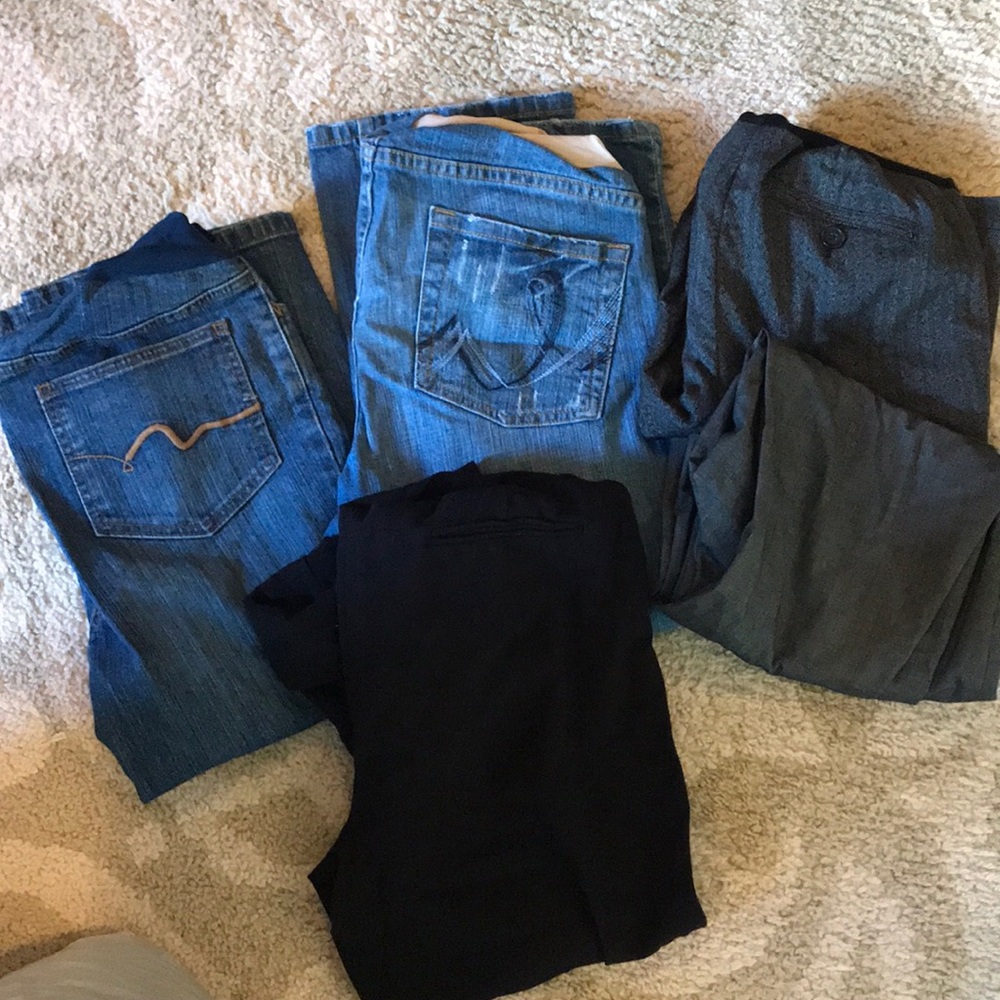 Maternity capris